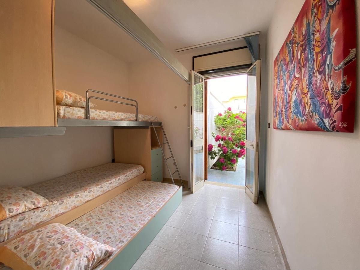 Villetta - 7' A Piedi Dal Mare - Wifi - Free Parking سان فوكا المظهر الخارجي الصورة